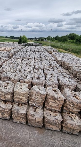 HOlzplatz_3 HOlzplatz_3